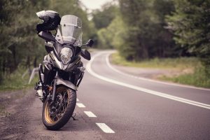 het complete overzicht: van helmen en veiligheidsuitrusting tot tuning en prestatie-onderdelen voor je motor